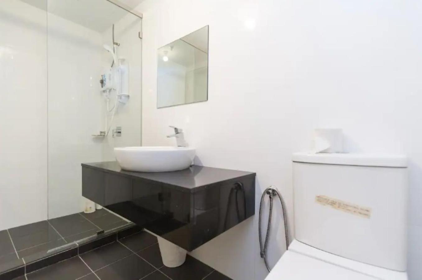 Maritime Suite Holiday Rental II George Town Esterno foto